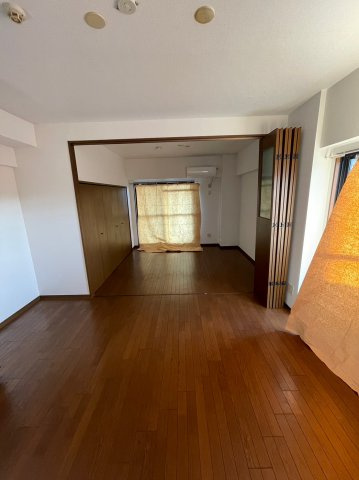 仲介手数料0円！！FILL SHINEの居間・リビング