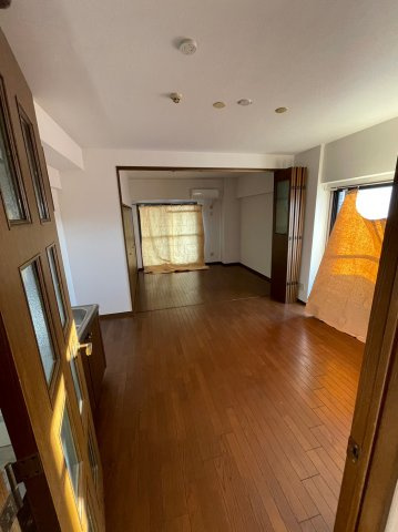 仲介手数料0円！！FILL SHINEの居間・リビング