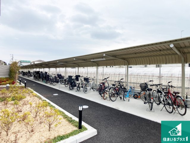 アルファスマート明石東野町人丸ヒルズの駐輪場|共用部（駐輪場）