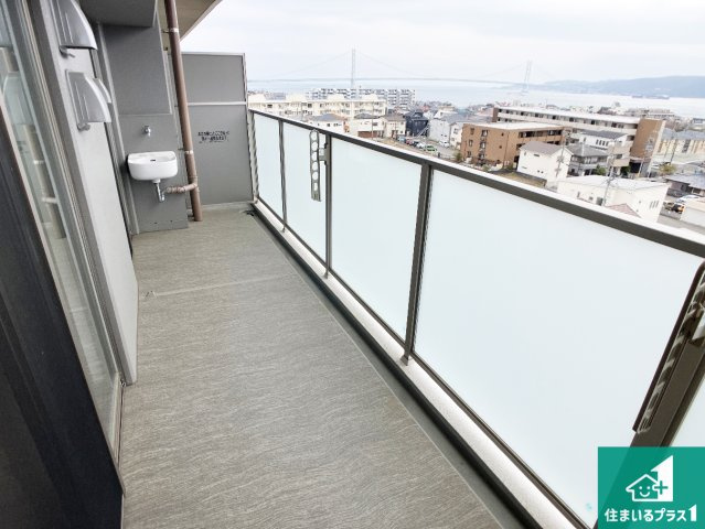 アルファスマート明石東野町人丸ヒルズのバルコニー|ワイドバルコニーは洗濯物を干すスペースが広いのでご家族が多くても安心！