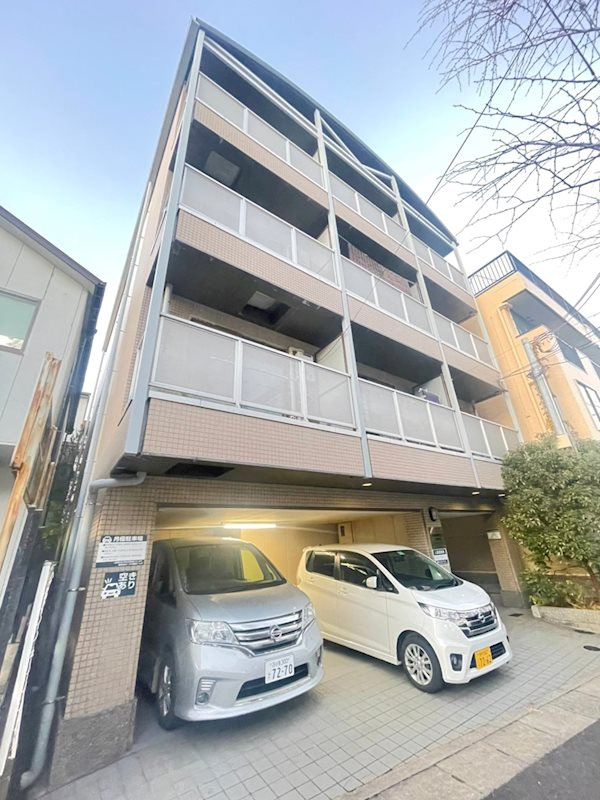 ロイヤルメゾン六甲道の外観