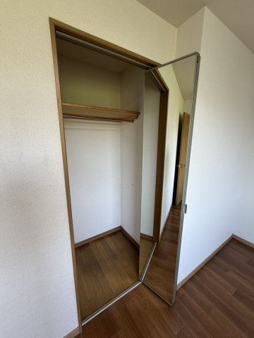ヒーローマンション・ノーサイドの洋室|退去前の為、同じ物件内のお部屋の参考画像となります。