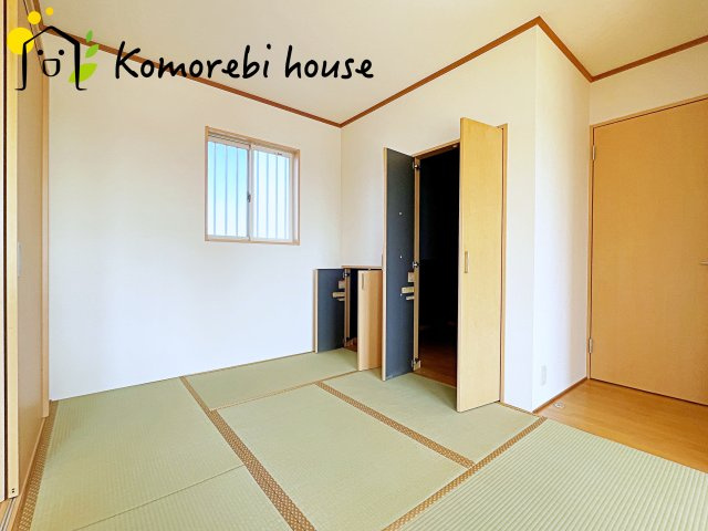 比企郡川島町大字飯島　中古戸建の和室|明るい和室です