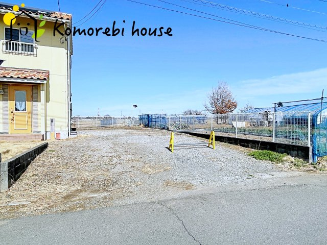 比企郡川島町大字飯島　中古戸建の駐車場|車をお持ちの方に嬉しい駐車場付きの物件です