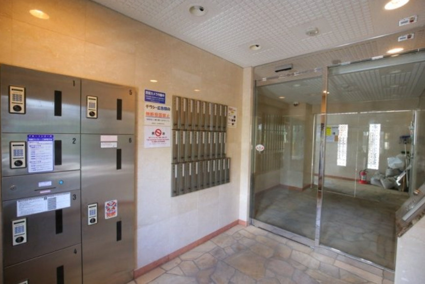 練馬区富士見台３丁目の賃貸マンションのエントランス