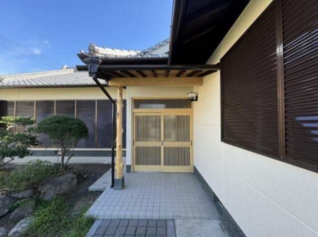 中古戸建　岩出市山　平屋建ての玄関