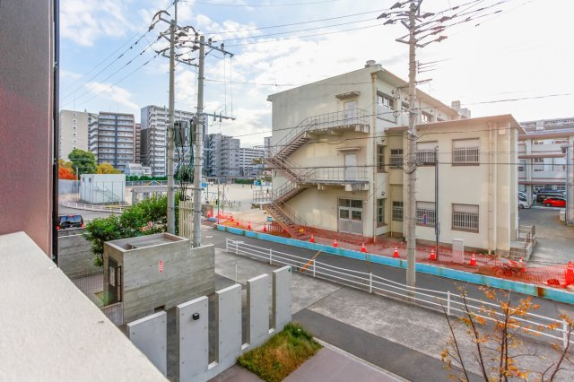 サヴォイブロンズガーデニア　2階の展望|別号室です。現状優先になります。