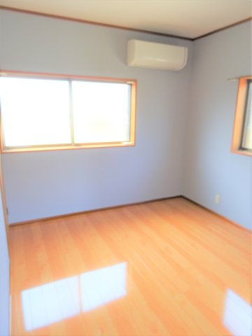 青葉住宅の洋室|洋室4.5帖