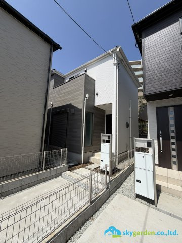 伊勢原市石田1期　新築戸建　全4棟2号棟