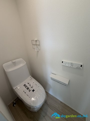 伊勢原市石田1期　新築戸建　全4棟2号棟のトイレ