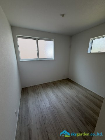 伊勢原市石田1期　新築戸建　全4棟2号棟の洋室