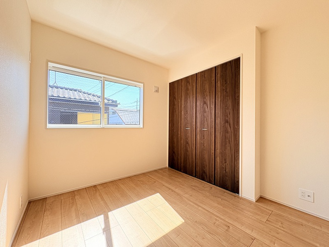 【洋室】 | 練馬区西大泉4丁目　新築一戸建住宅　全1棟　(保谷店) | 2階4.6帖/お好みのインテリアで安らぐ癒し空間が生まれます。