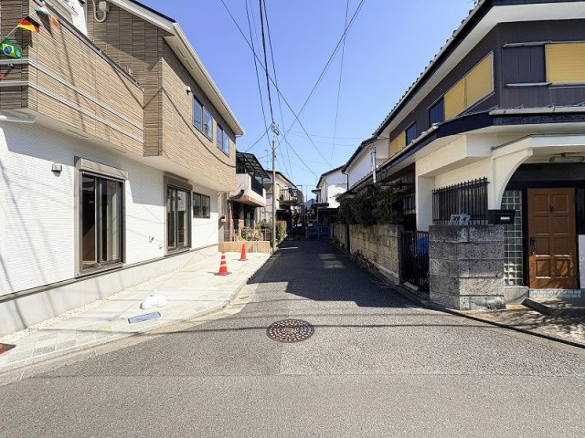 【前面道路含む現地写真】 | 練馬区西大泉4丁目　新築一戸建住宅　全1棟　(保谷店) | 太陽光発電システム装備を装備した省エネ住宅！