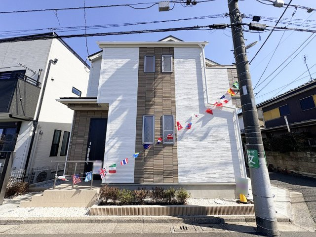 【外観】 | 練馬区西大泉4丁目　新築一戸建住宅　全1棟　(保谷店) | これからの時代に嬉しい電気自動車専用EVコンセント付。