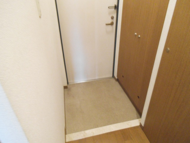 ＣＨＡＮＣＥ－ＢＥＲＧの玄関|広めの玄関スペース！