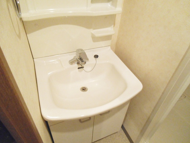 ＣＨＡＮＣＥ－ＢＥＲＧの洗面所|独立洗面台も完備！