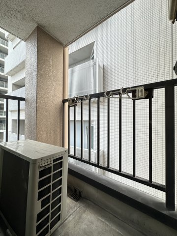グランドハイツ万代東のバルコニー