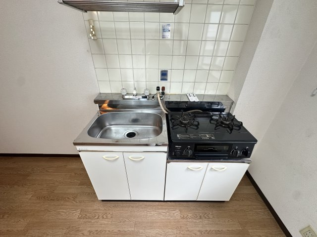 グランドハイツ万代東のキッチン