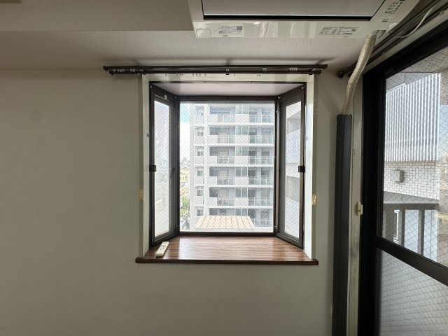 グランドハイツ万代東の内装