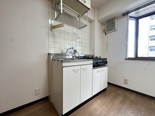 グランドハイツ万代東のキッチン
