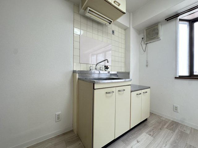 グランドハイツ万代東のキッチン
