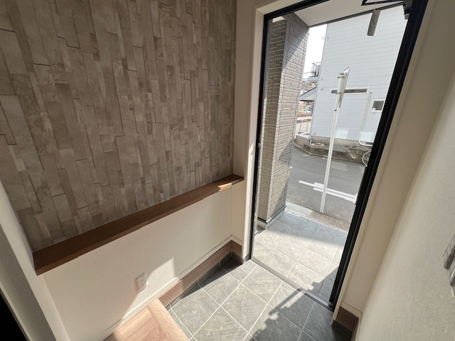 【玄関】 | 湘南台4丁目　4期 | ゆったりとした玄関です