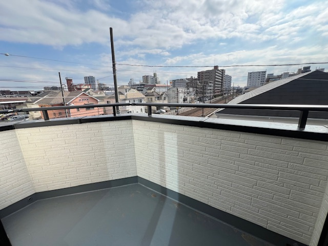 【バルコニー】 | 湘南台4丁目　4期 | 落ち着いた時間を過ごせるバルコニーです