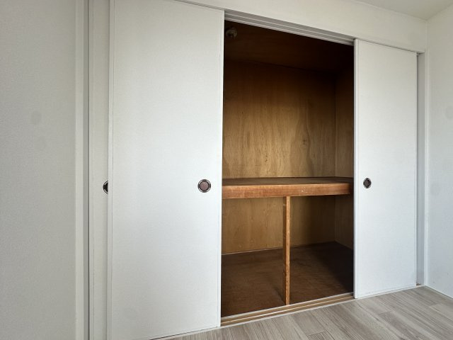 グランドハイツ万代東の収納