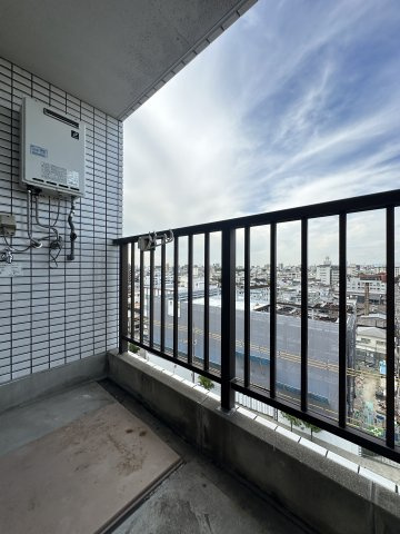 グランドハイツ万代東のバルコニー