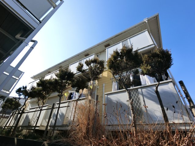 ハウスウステリア F棟の外観