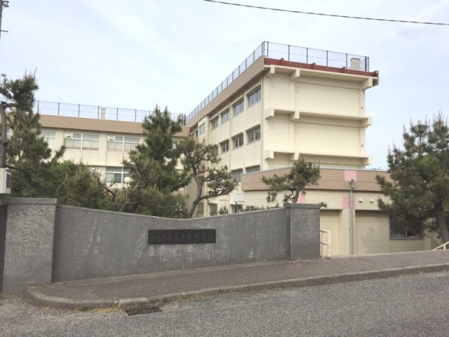 新潟市西区小針西2丁目の外観