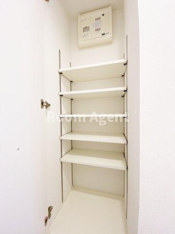 LUORE吹上(ルオーレフキアゲ)の玄関