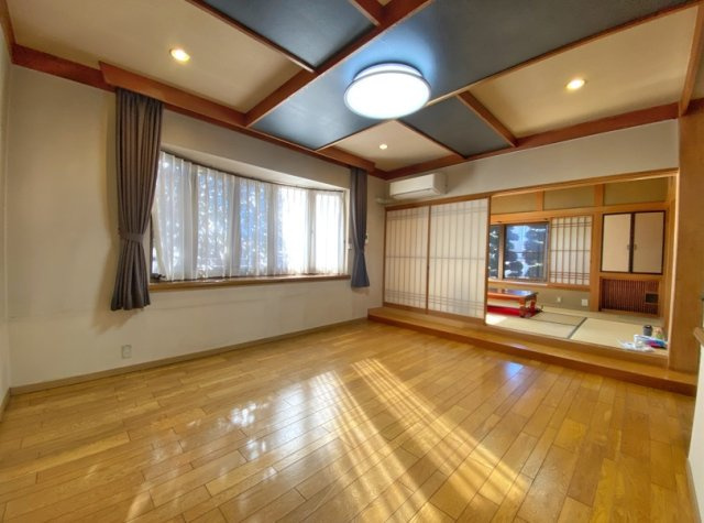 【居間・リビング】 | 太田市藪塚町中古住宅