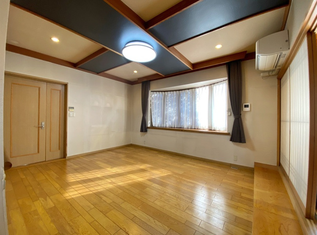 【居間・リビング】 | 太田市藪塚町中古住宅