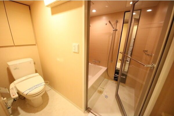 ドゥーエ大須のトイレ