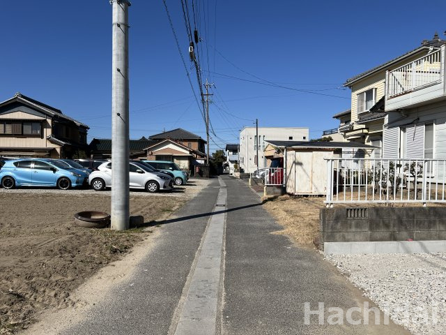 碧南市坂口町2丁目1期　新築戸建＜1号棟＞の前面道路含む現地写真|前面道路は車通りが少なく、お子様とのお散歩も安心してできる閑静な住宅地です♪
