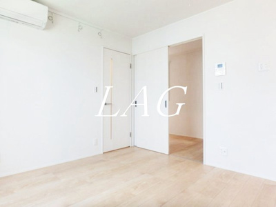 【居間・リビング】 | パーシモン | 洋室のお部屋です。