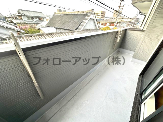 堺市北区長曽根町２号棟のバルコニー|バルコニー付きです