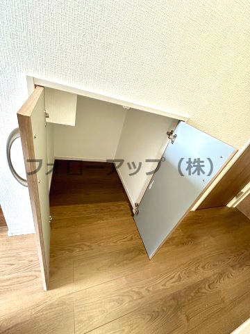 堺市北区長曽根町２号棟の収納|小物を収納するのに便利です