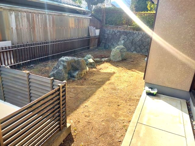 宝塚市逆瀬台5丁目一戸建の庭