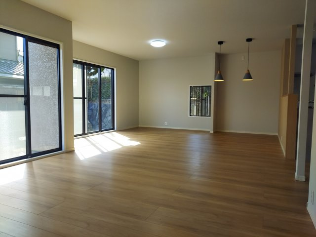 宝塚市逆瀬台5丁目一戸建の居間・リビング