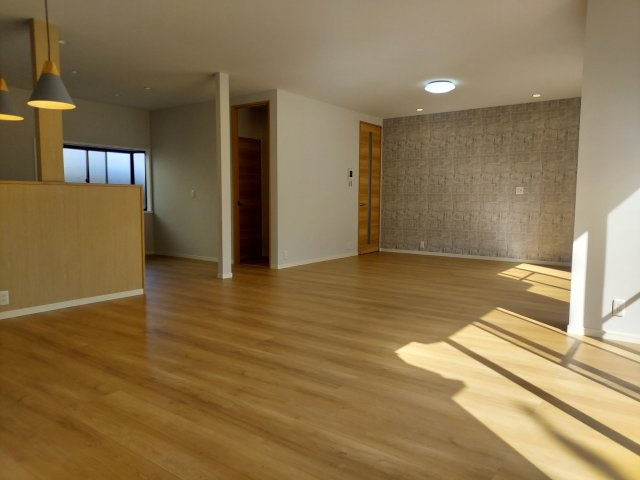 宝塚市逆瀬台5丁目一戸建の居間・リビング