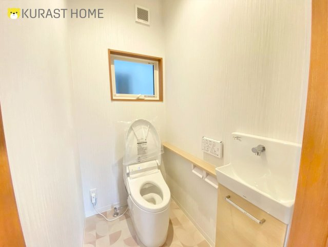 京都市西京区川島三重町　新築戸建のトイレ