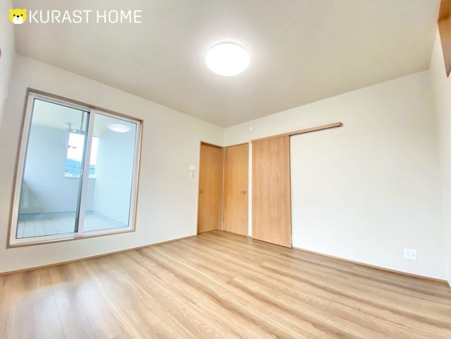 京都市西京区川島三重町　新築戸建の洋室