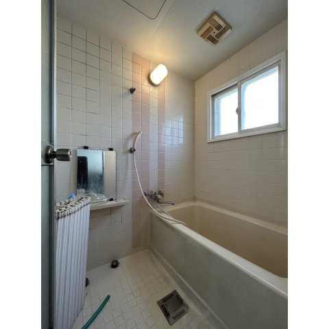土地の資産価値が決め手の中古住宅／柏木町の浴室