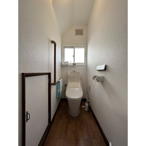 土地の資産価値が決め手の中古住宅／柏木町のトイレ
