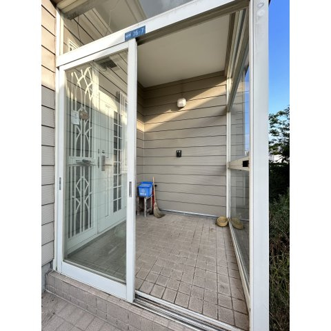 土地の資産価値が決め手の中古住宅／柏木町の玄関