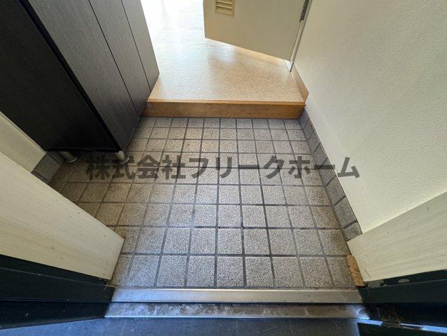 グリーンサンハイツの玄関