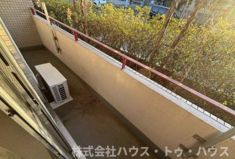 ニューオークのバルコニー