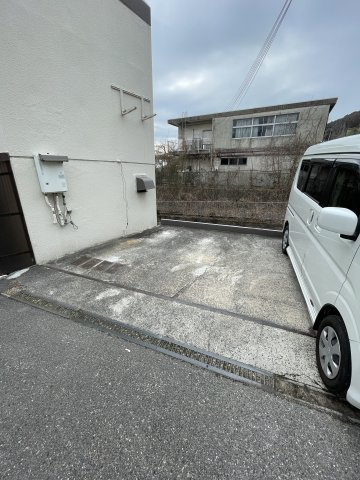 Ace Suma(旧北田マンション)の駐車場